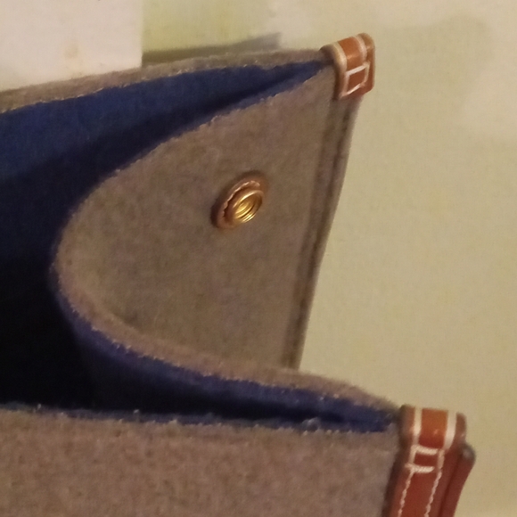 Tory Burch Gray Ella Felt Tote - Picture 7 of 9